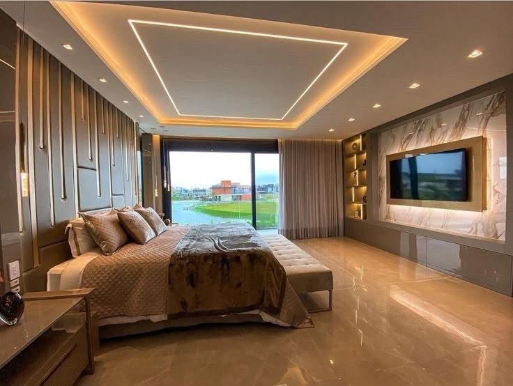interior decorator